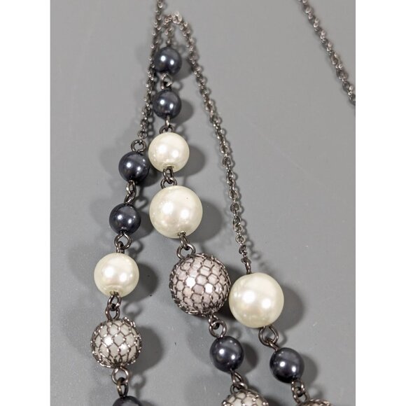 Rachel Roy Faux Pearl Necklace Long Chain Station Gray Metallic Whimsigoth 32 in - Picture 5 of 8